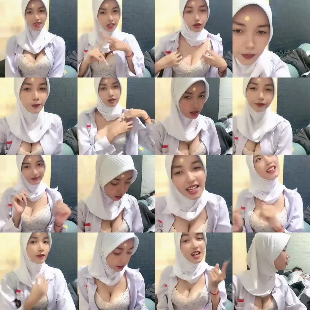 Ukhty Panyaa cosplay Pakai Seragam Kelihatan mantap banget